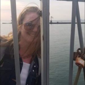 Meet your Posher, Sabrina